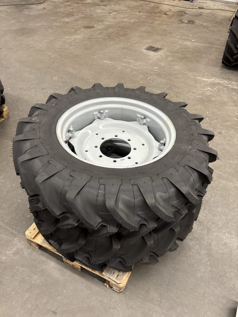 STEL WIELEN 420/85R38 EN 13.6R28 MICHELIN