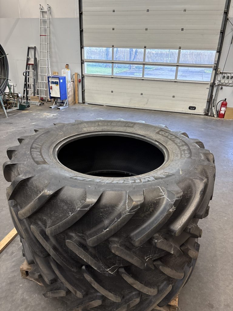 STEL BUITENBANDEN 650/65R38 MICHELIN MULTIBIB 90%