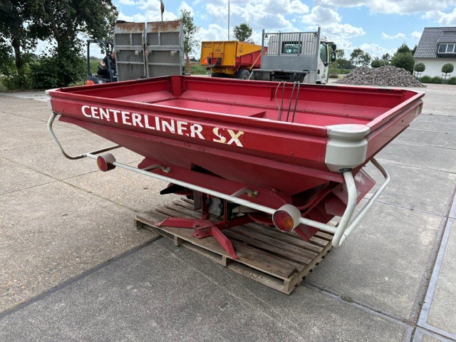 TULIP KUNSTMESTSTROOIER TYPE CENTERLINER SX